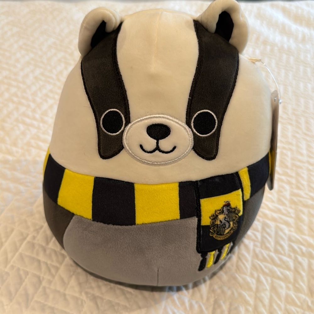 NWT Harry Potter Squishmallow- Hufflepuff Badger